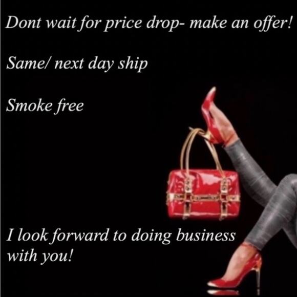 Vera New York Elisa yellow snakeskin studded shoulder tote - Picture 9 of 9